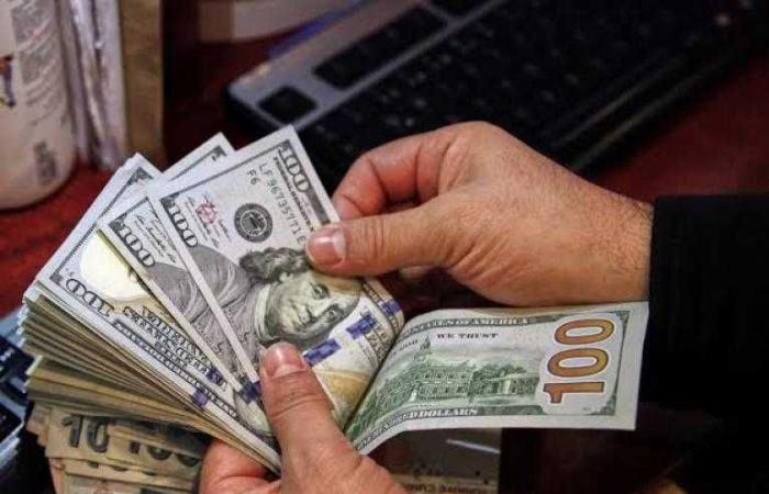 الأخضر يتراجع.. سعر الدولار اليوم الثلاثاء في البنوك