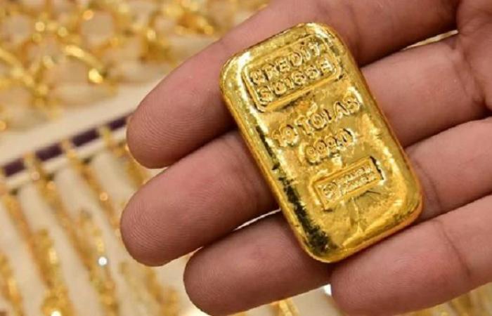 مفاجأة
      جديدة
      في
      سعر
      الذهب
      اليوم
      الجمعة
      20
      ديسمبر
      2024..
      وهذا
      سعر
      عيار
      21
      الآن