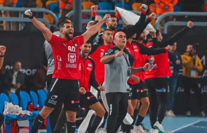 منتخب
      مصر
      يعبر
      البحرين
      ويتأهل
      إلى
      الدور
      الرئيسي
      في
      كأس
      العالم
      لكرة
      اليد